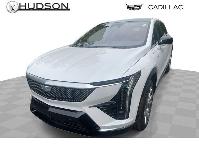 new 2025 Cadillac OPTIQ car, priced at $55,615