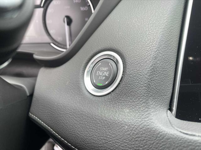 used 2023 Cadillac XT4 car, priced at $40,900