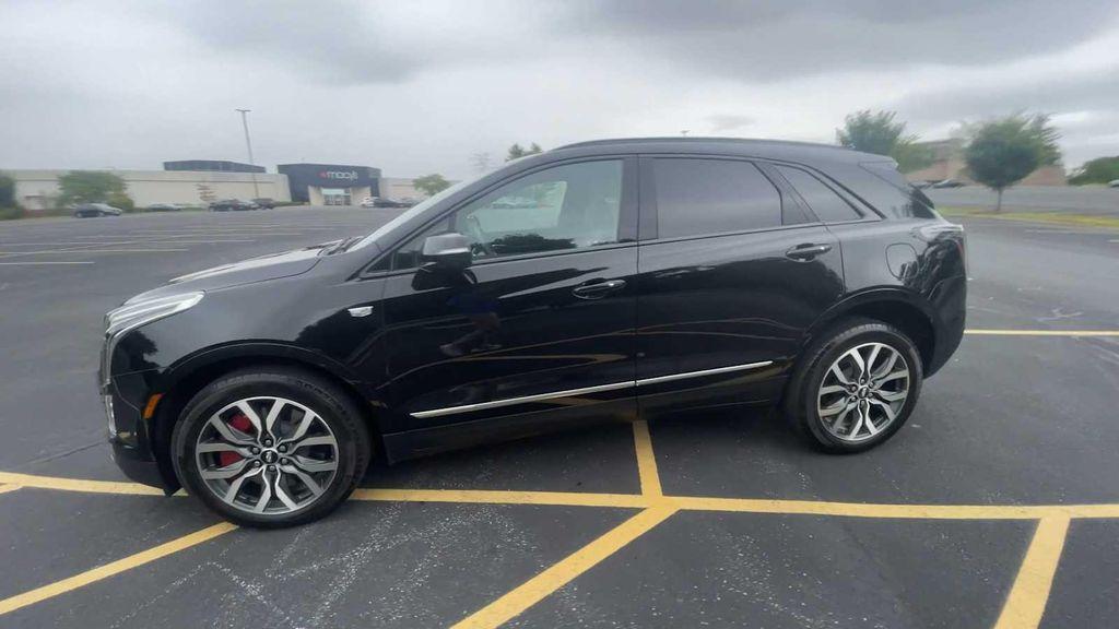used 2022 Cadillac XT5 car, priced at $38,990