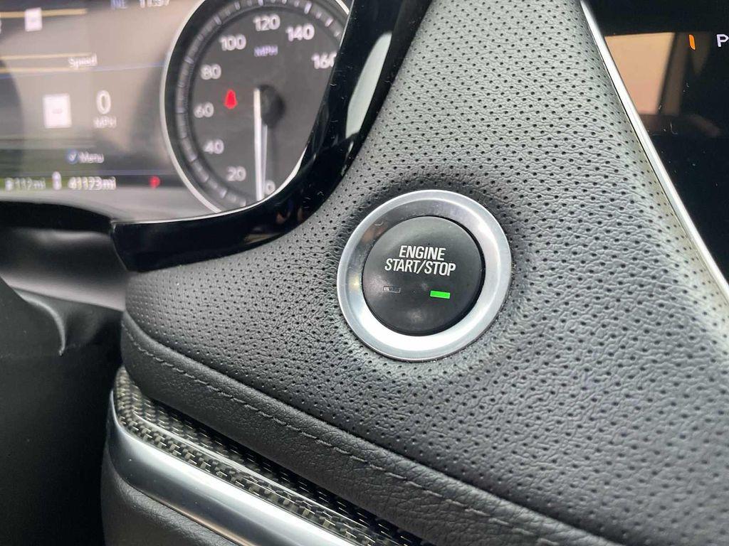 used 2022 Cadillac XT5 car, priced at $38,990