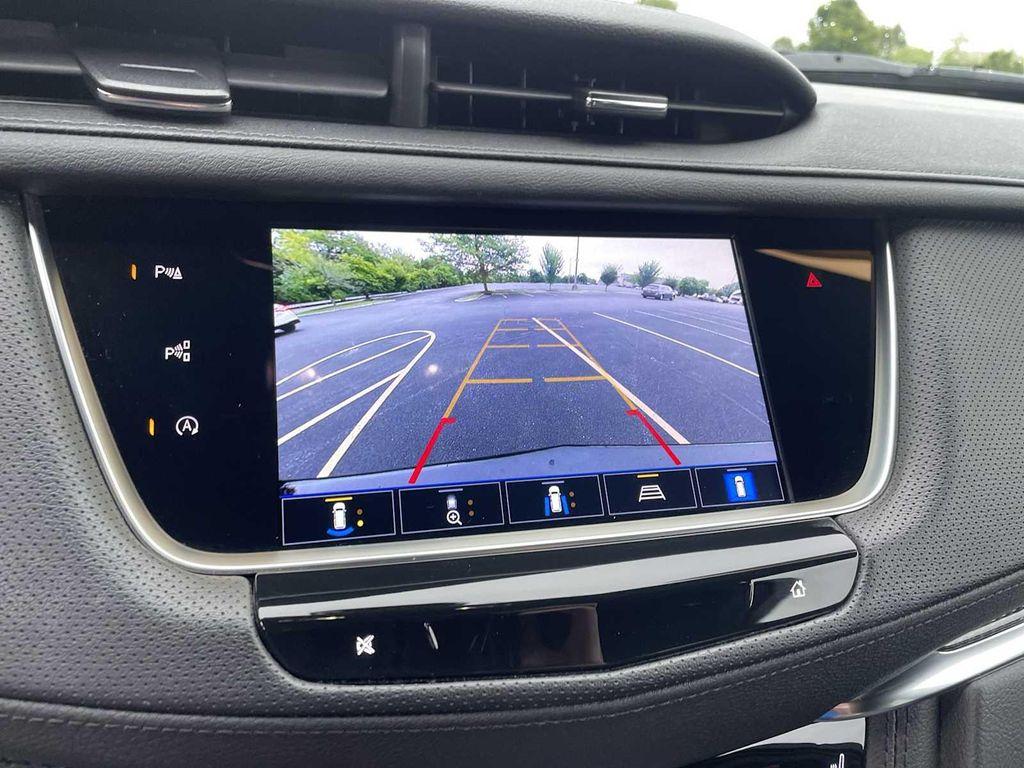 used 2022 Cadillac XT5 car, priced at $38,990