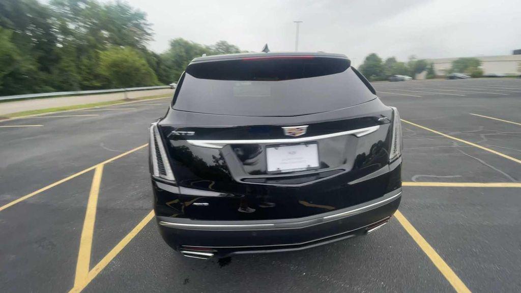used 2022 Cadillac XT5 car, priced at $38,990