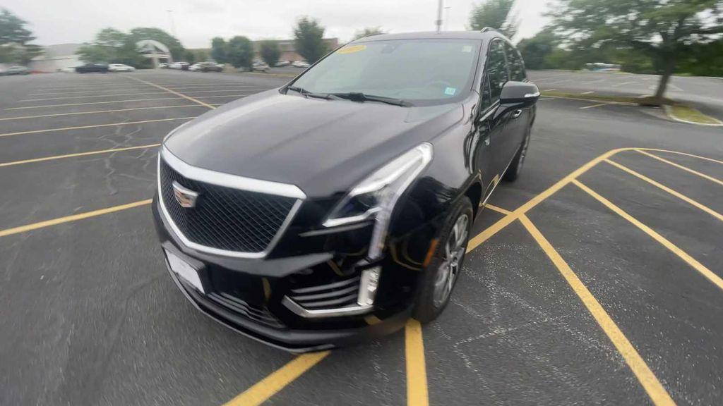 used 2022 Cadillac XT5 car, priced at $38,990