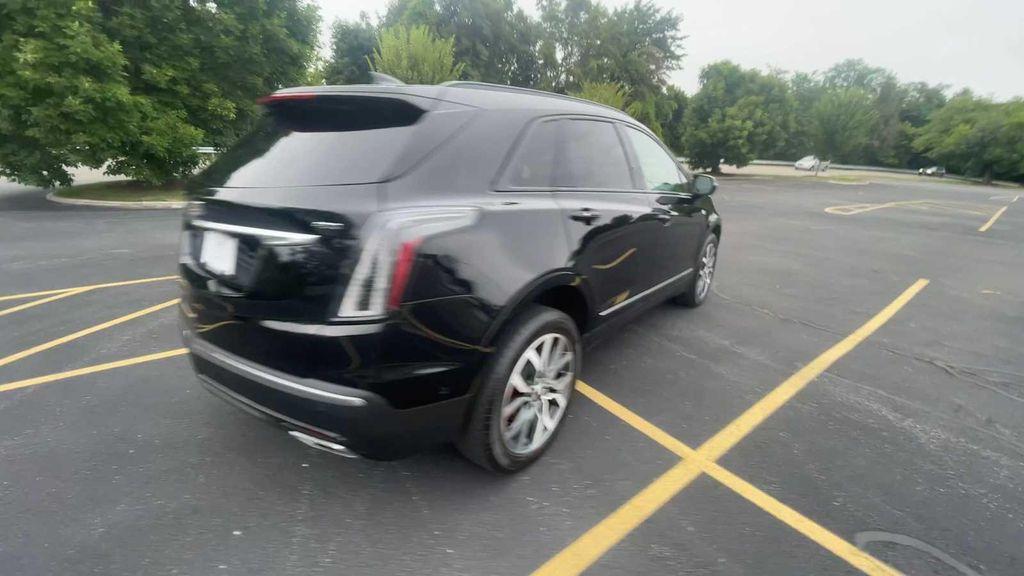 used 2022 Cadillac XT5 car, priced at $38,990