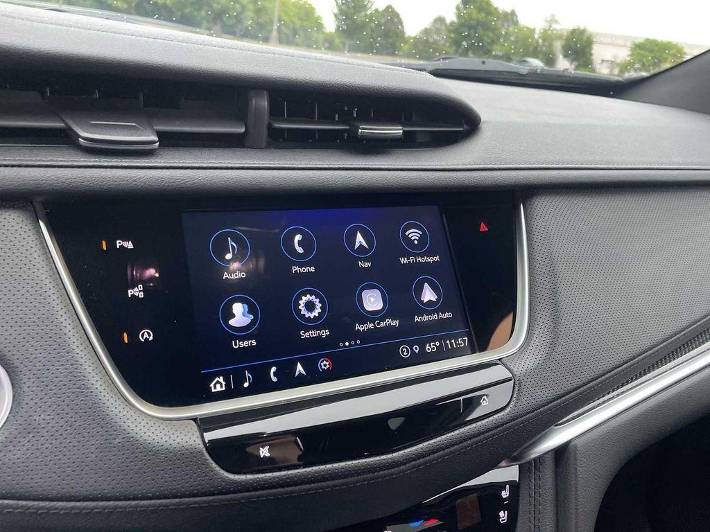 used 2022 Cadillac XT5 car, priced at $38,990