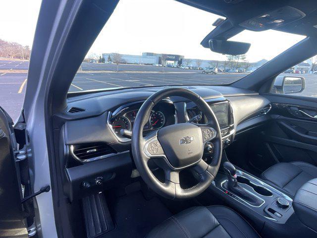 used 2022 Chevrolet Traverse car, priced at $39,900