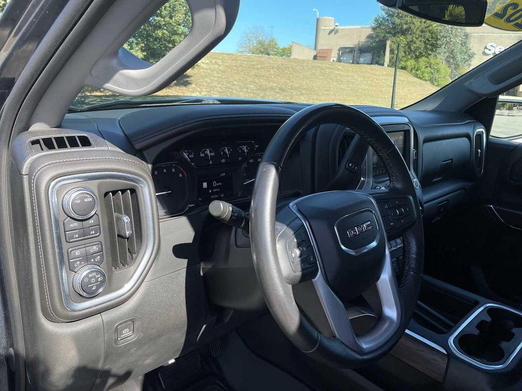 used 2022 GMC Sierra 1500 car, priced at $37,900