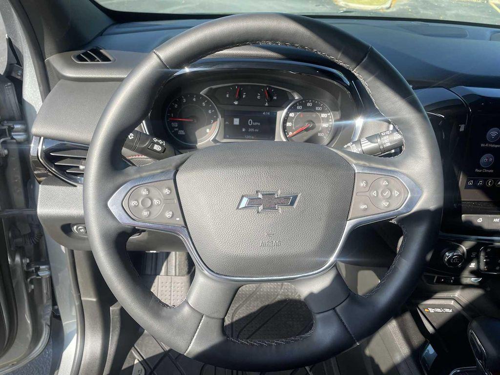 used 2023 Chevrolet Traverse car, priced at $38,749
