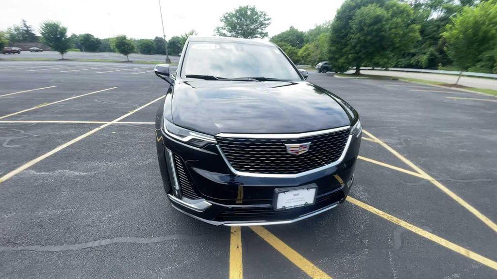used 2023 Cadillac XT6 car, priced at $38,990