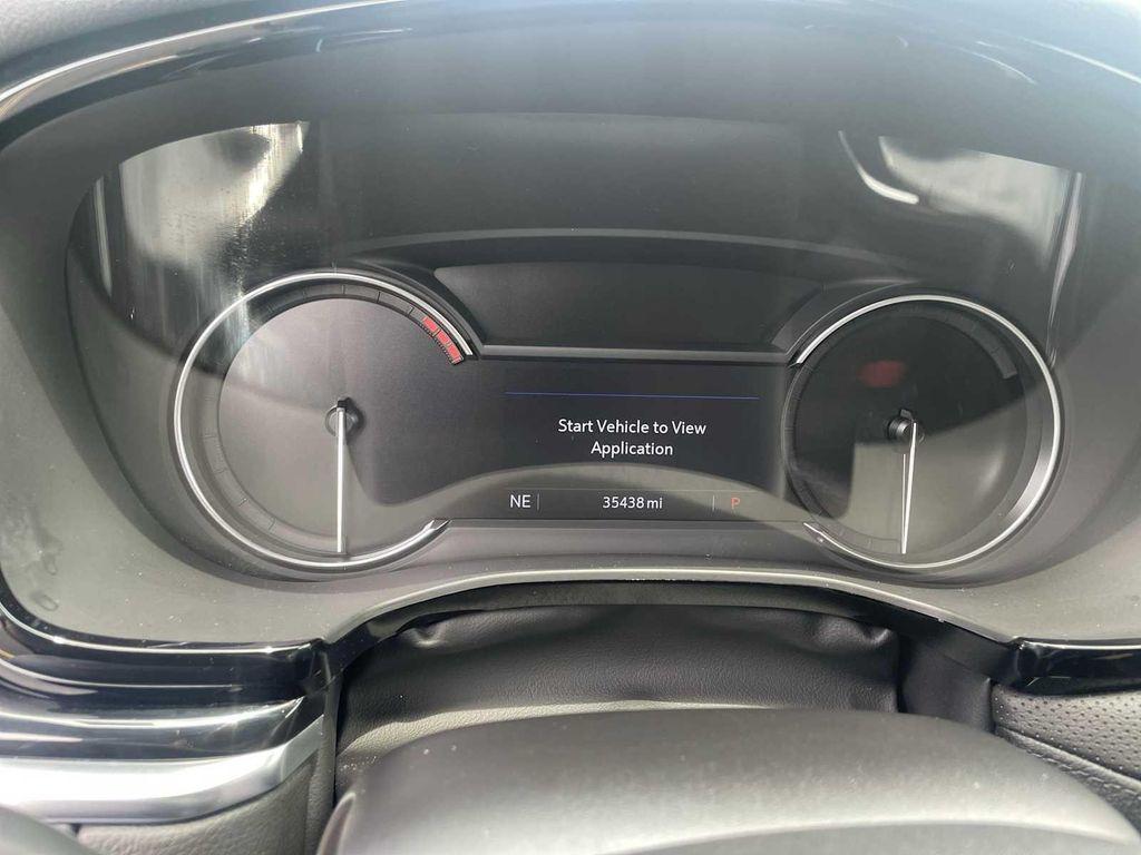 used 2023 Cadillac XT6 car, priced at $38,990