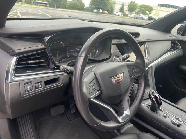 used 2023 Cadillac XT6 car, priced at $38,990
