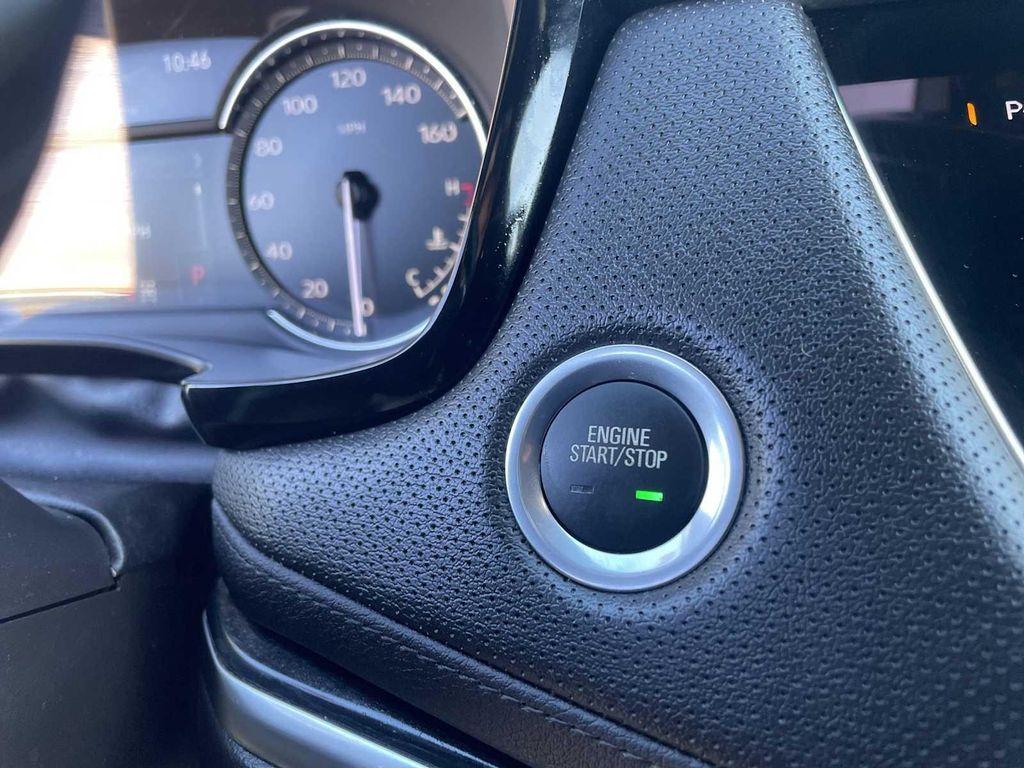 used 2024 Cadillac XT5 car, priced at $43,990