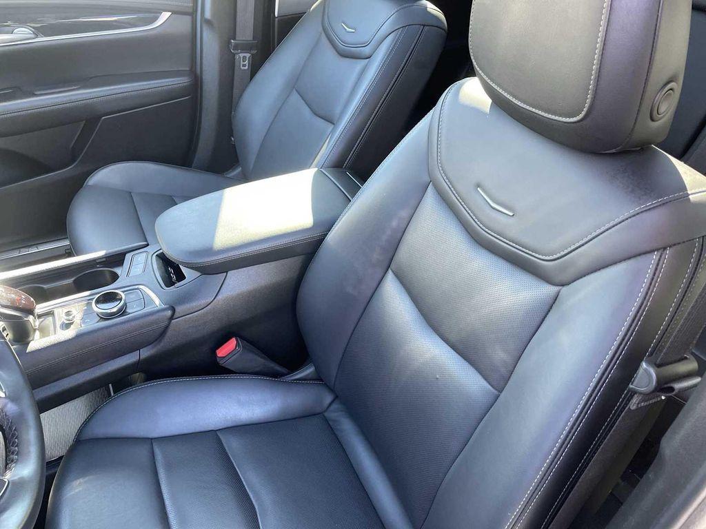 used 2024 Cadillac XT5 car, priced at $43,990