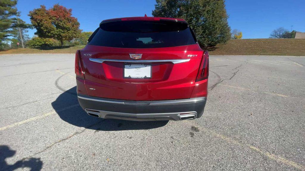 used 2024 Cadillac XT5 car, priced at $43,990