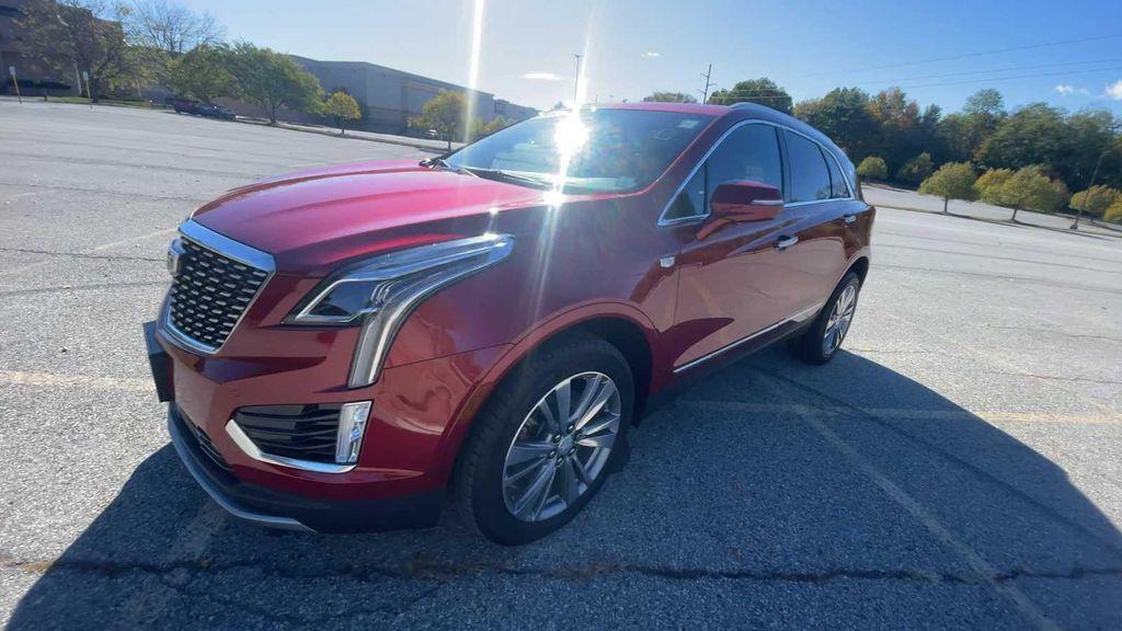 used 2024 Cadillac XT5 car, priced at $43,990