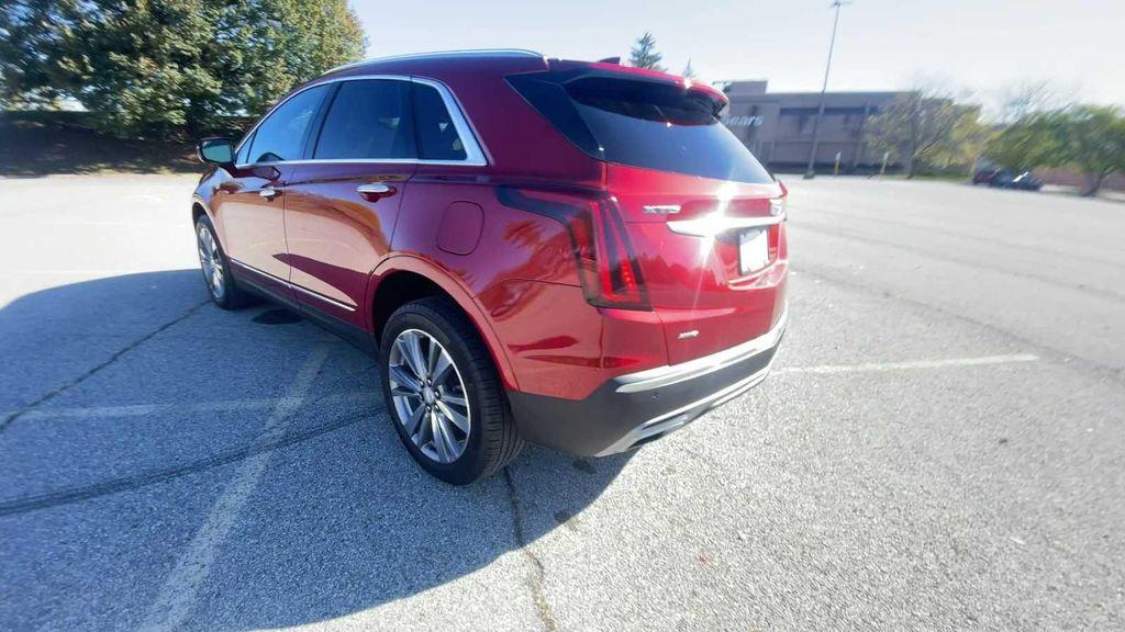 used 2024 Cadillac XT5 car, priced at $43,990