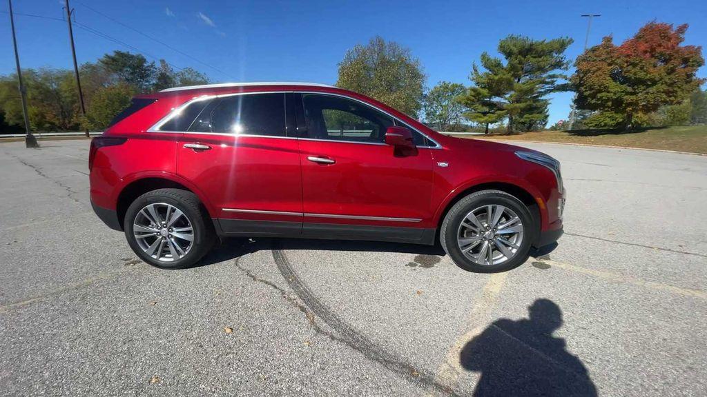 used 2024 Cadillac XT5 car, priced at $43,990