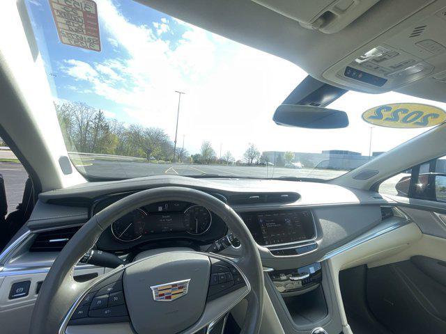 used 2022 Cadillac XT5 car, priced at $34,900