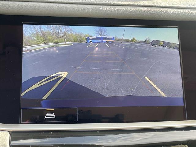 used 2022 Cadillac XT5 car, priced at $34,587