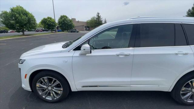 used 2022 Cadillac XT6 car, priced at $38,900