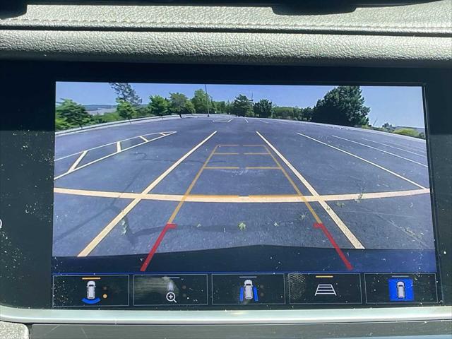 used 2021 Cadillac XT5 car, priced at $33,900