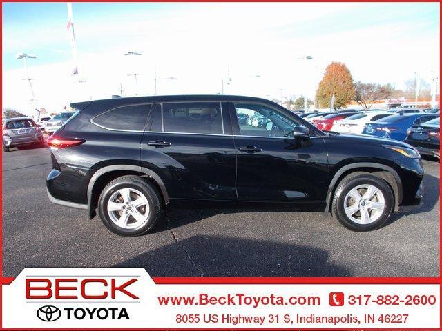 used 2021 Toyota Highlander car, priced at $31,650