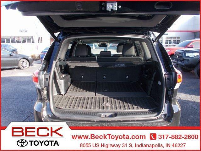 used 2018 Toyota Highlander car, priced at $26,750