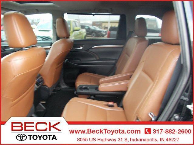 used 2019 Toyota Highlander car, priced at $29,980