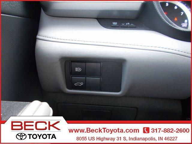 used 2022 Toyota Highlander car, priced at $32,980