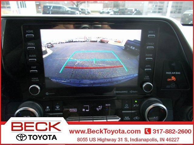 used 2022 Toyota Highlander car, priced at $32,980