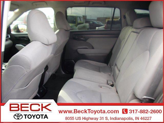 used 2022 Toyota Highlander car, priced at $32,980