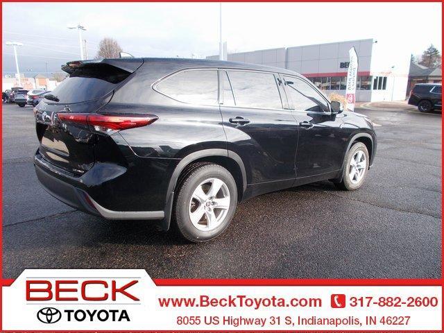 used 2022 Toyota Highlander car, priced at $32,980