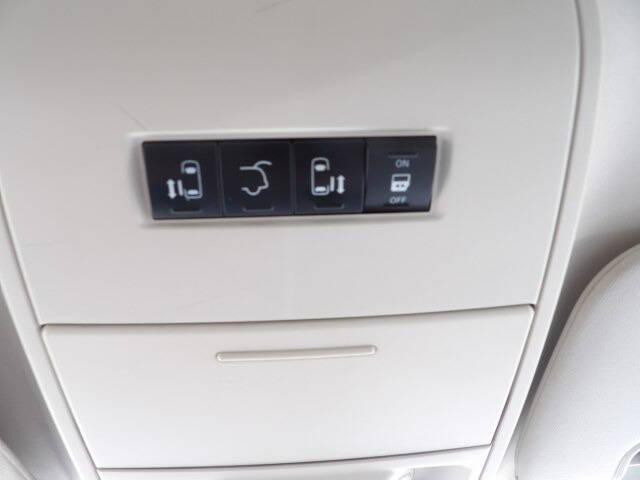 used 2010 Chrysler Town & Country car, priced at $6,400