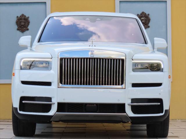 used 2022 Rolls-Royce Cullinan car, priced at $309,900