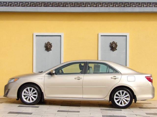 used 2012 Toyota Camry Hybrid car, priced at $13,900