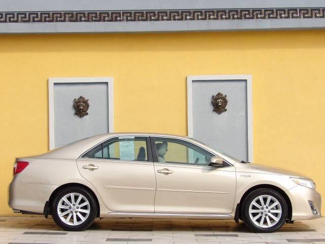 used 2012 Toyota Camry Hybrid car, priced at $13,900