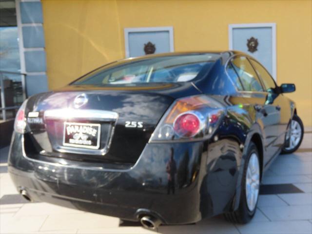 used 2009 Nissan Altima car, priced at $5,400