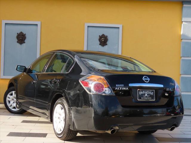 used 2009 Nissan Altima car, priced at $5,400