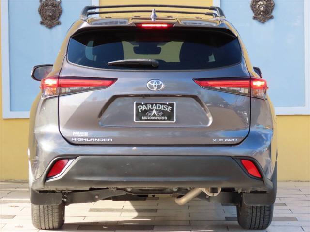 used 2021 Toyota Highlander car, priced at $34,400