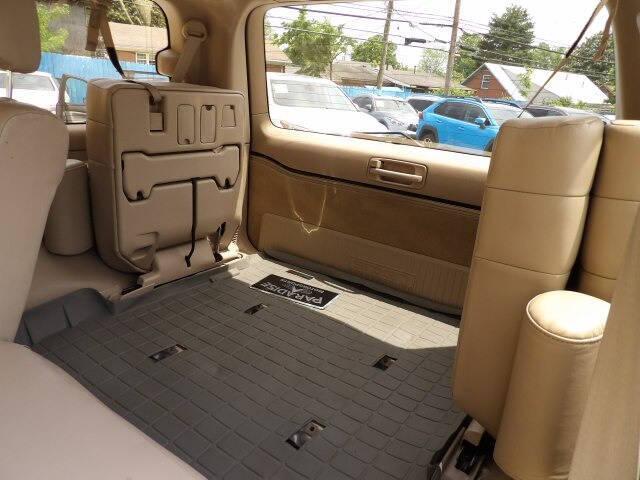 used 2001 Lexus LX 470 car, priced at $12,900