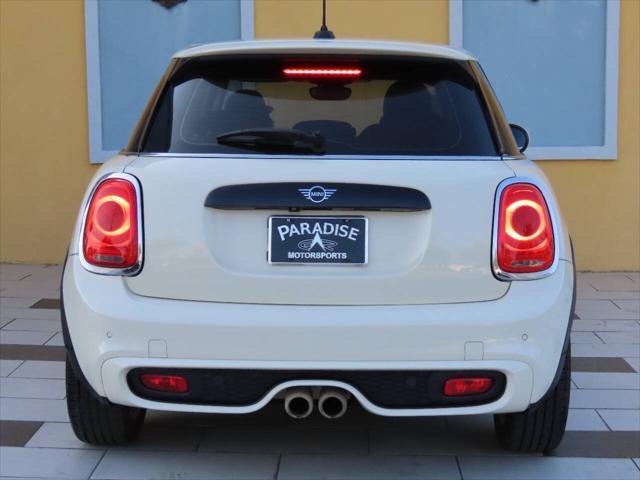 used 2019 MINI Hardtop car, priced at $18,500