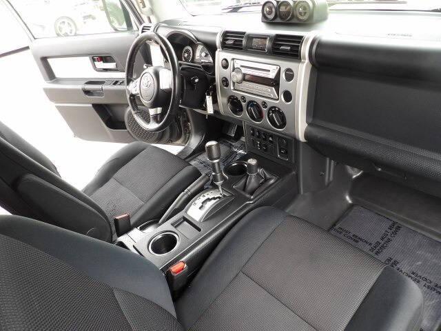 used 2010 Toyota FJ Cruiser car, priced at $14,400