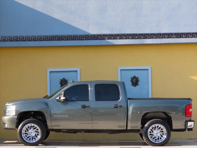 used 2011 Chevrolet Silverado 1500 car, priced at $15,400