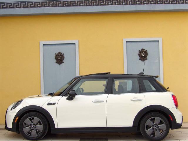 used 2022 MINI Hardtop car, priced at $22,400