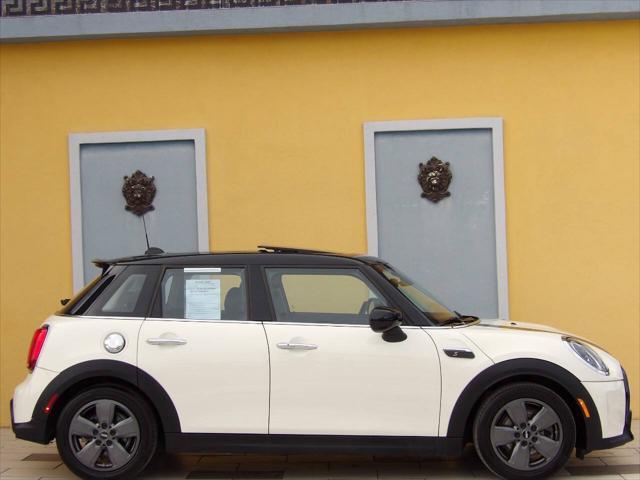 used 2022 MINI Hardtop car, priced at $22,400