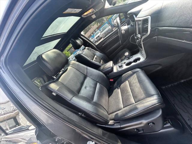 used 2015 Jeep Grand Cherokee car, priced at $13,900