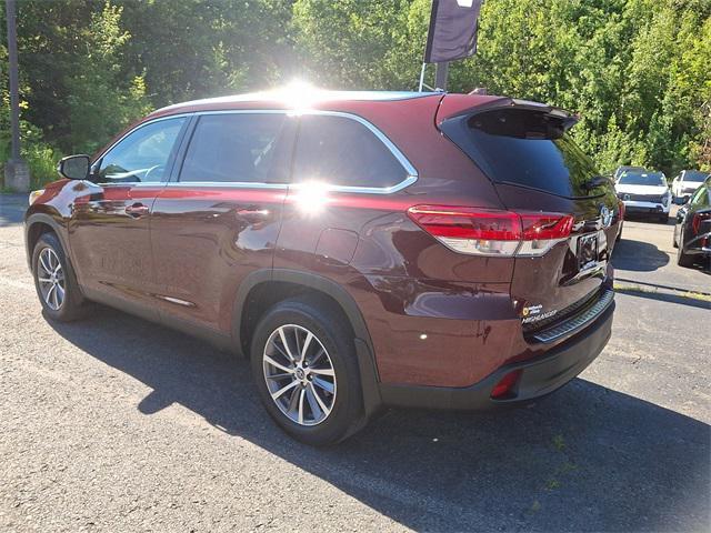used 2019 Toyota Highlander car, priced at $27,960
