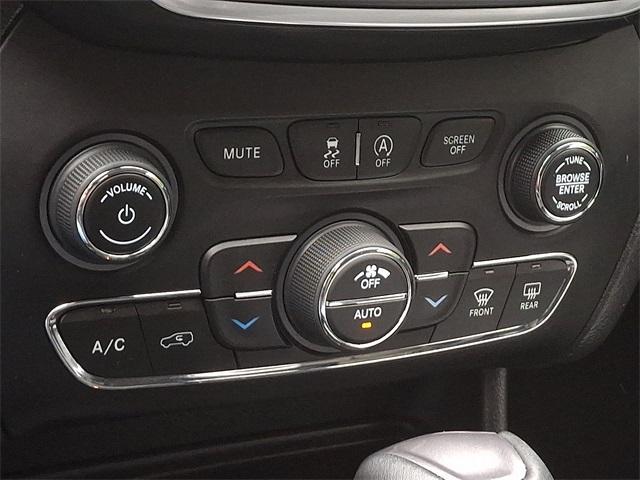 used 2020 Jeep Cherokee car, priced at $19,991