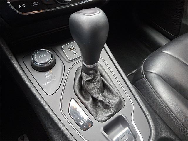 used 2020 Jeep Cherokee car, priced at $19,991
