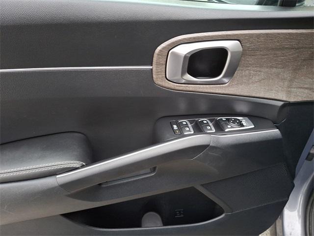 used 2023 Kia Sorento car, priced at $28,557